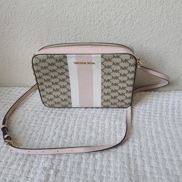 Michael Kors Pink and White Crossbody Bag with Gold Hardware - Picture 1 of 9